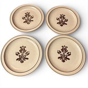 Vintage Pfaltzgraff Village Set of four 10 1/4” Dinner Plate French Country